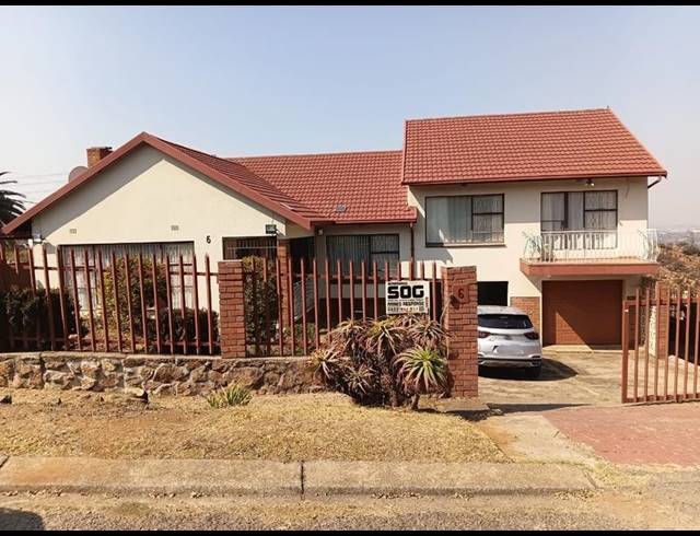 3 BEDROOM HOUSE FOR SALE IN RISANA